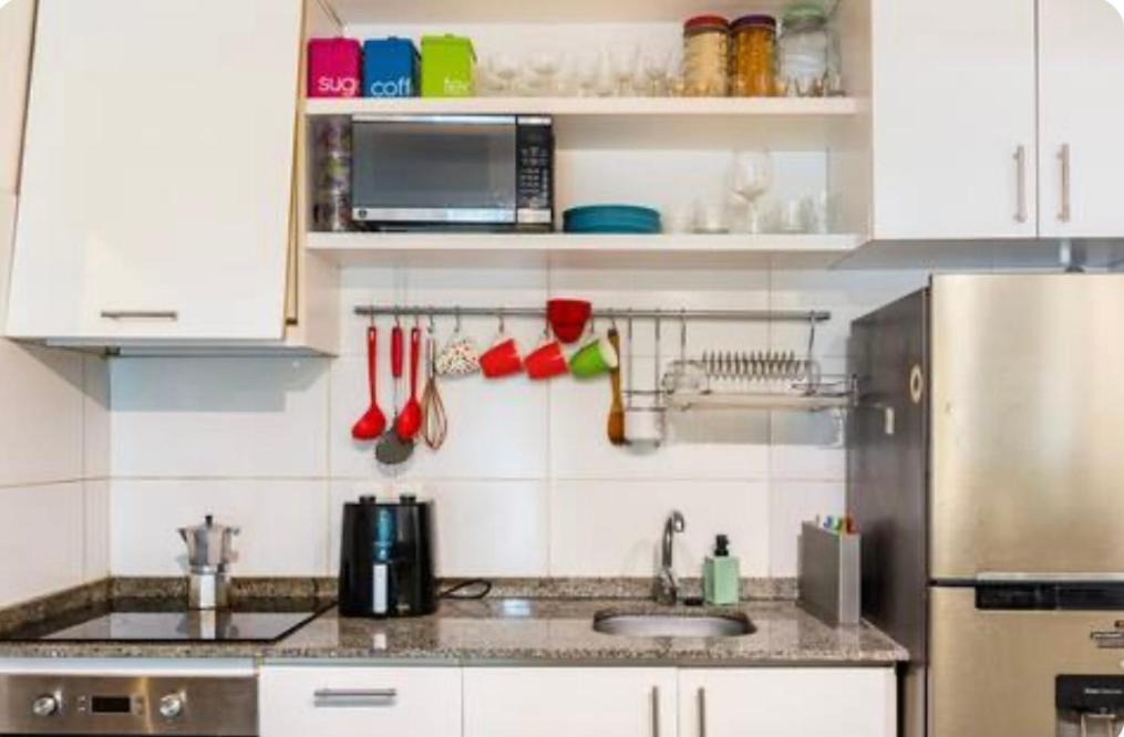 Apartamento En Pocitos, Con Piscina Y Garaje Montevideo